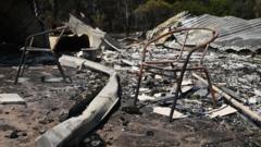 One person dead and 300 buildings destroyed in Australia bushfires